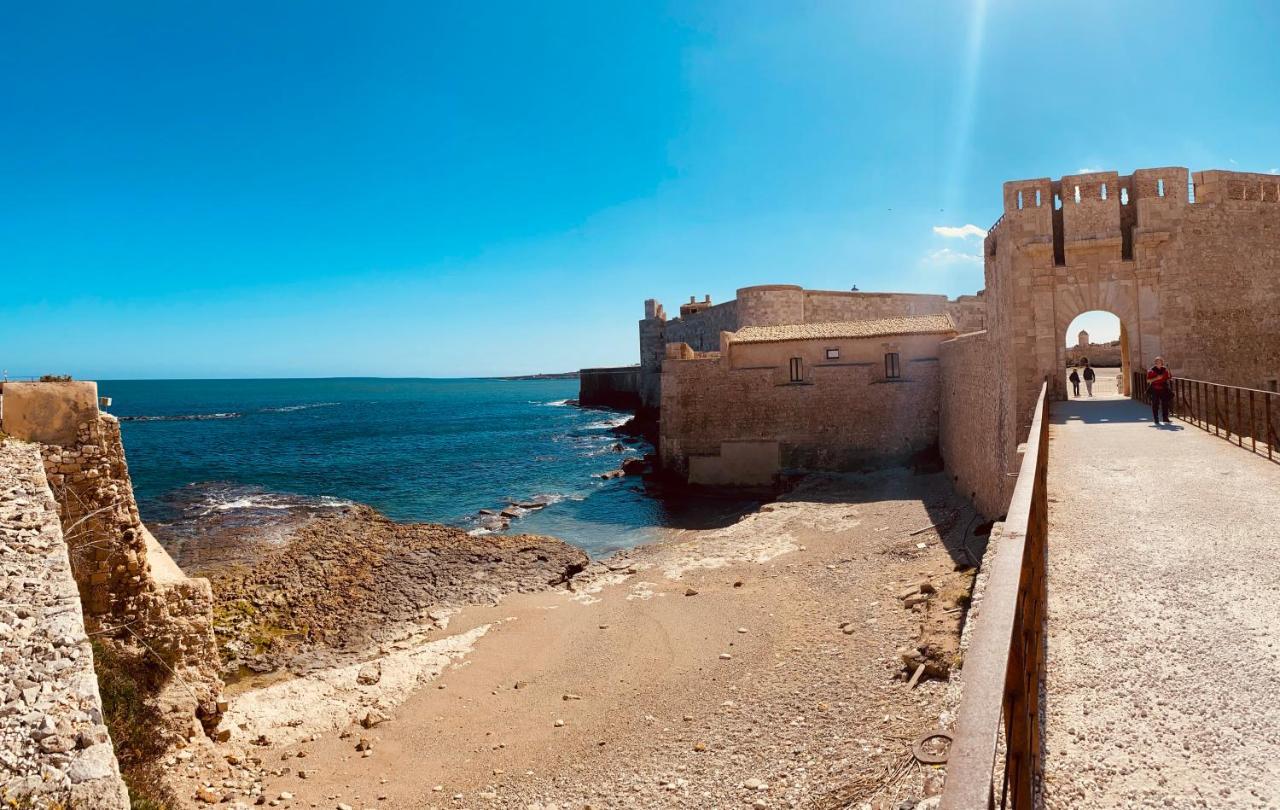 Elegante Appartamento In Palazzo Storico Ortigia Syracuse Exteriér fotografie